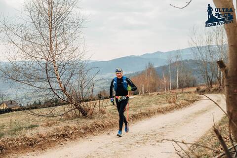 Piotr během Ultra Miles of Beskid Wyspowy 2026